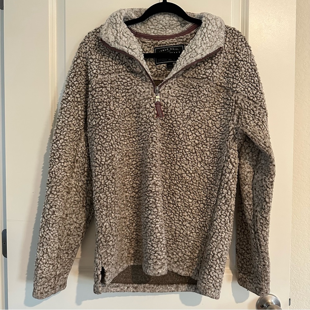 Size Small True Grit Sherpa Quarter Zip